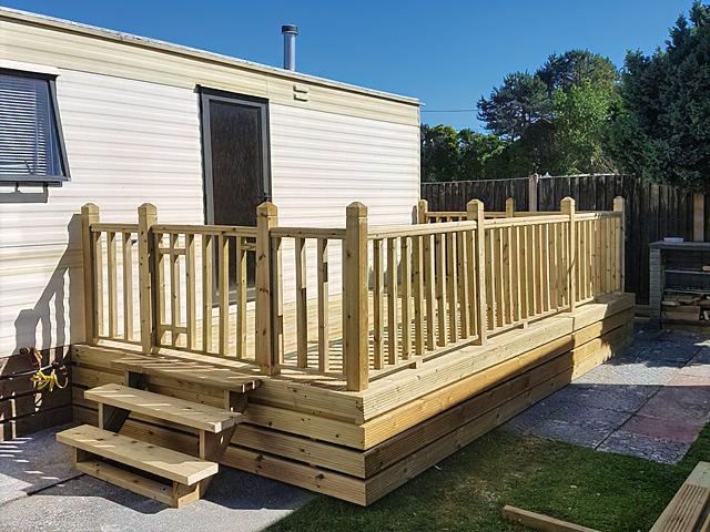 decking-installers-14-sharpen-color-lighting