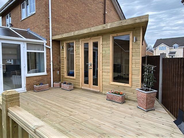 garden-room-installers-8-sharpen-color-lighting